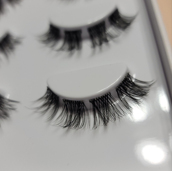 Flutterhabbit The Sweetheart Lashes - Picture 7 of 8